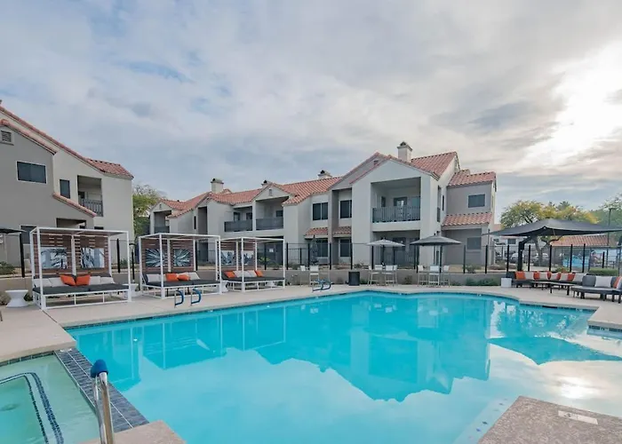 Desert Oasis Near Tpc Poo Balcony Parking Wd Apartment *